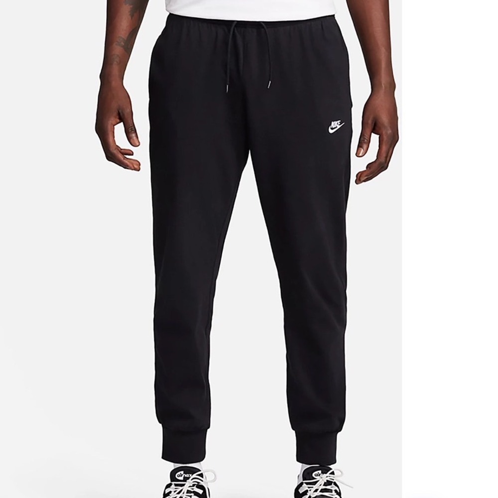 Nike Sportswear Club Fleece Joggers Mens Small Black Tapered Leg BV2671-010